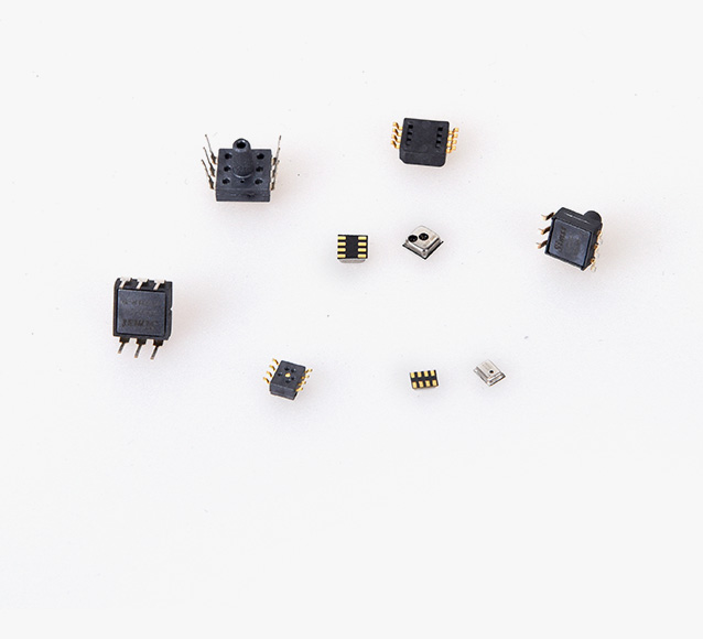 ѹ������������MEMS�������߱�������Ǯ�����߿ɿ����������ձ������Ծ�׼���ŵ����ձ�Ӧ����ҽ����е�����Ѫѹ�������������������༰�˶����Ʒ������